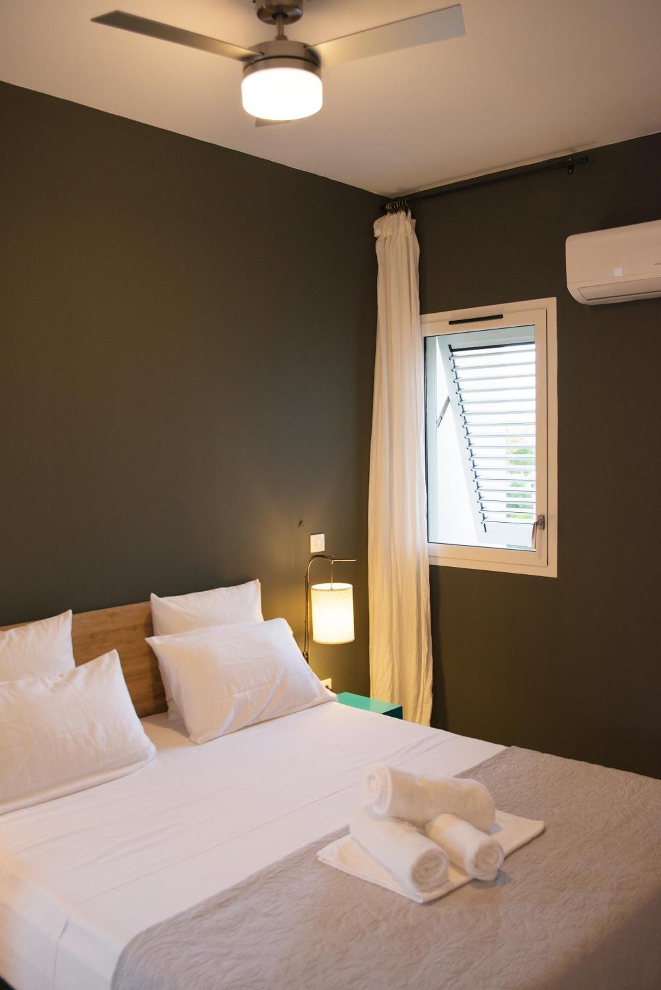 Ferienwohnung Escale Tropicale, Appart Vue Mer A 2 Min Du Lagon Saint-Gilles-les-Bains Exterior foto